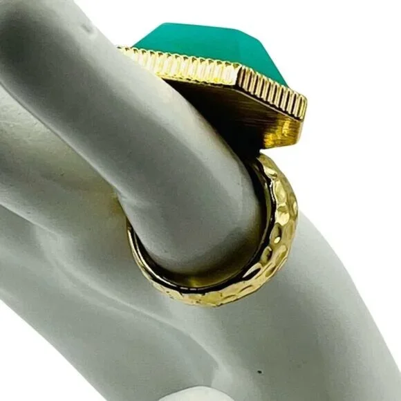 Jewelmint Gold-Tone Faux Turquoise Cocktail Statement Ring - Picture 4 of 6